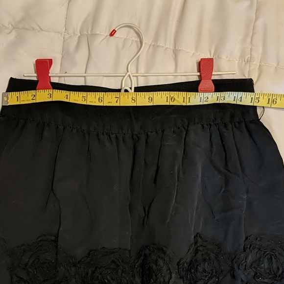Stoosh black silk mini with rosette detail Sz M - Picture 2 of 4